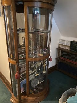 Curio cabinet