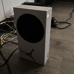 Xbox series s with controller