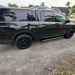 Honda Ridgeline Black Edition 