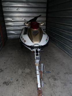 2001 Yamaha WaveRunner XL – Good Condition, 155 HP with Trailer - Detroit, MI