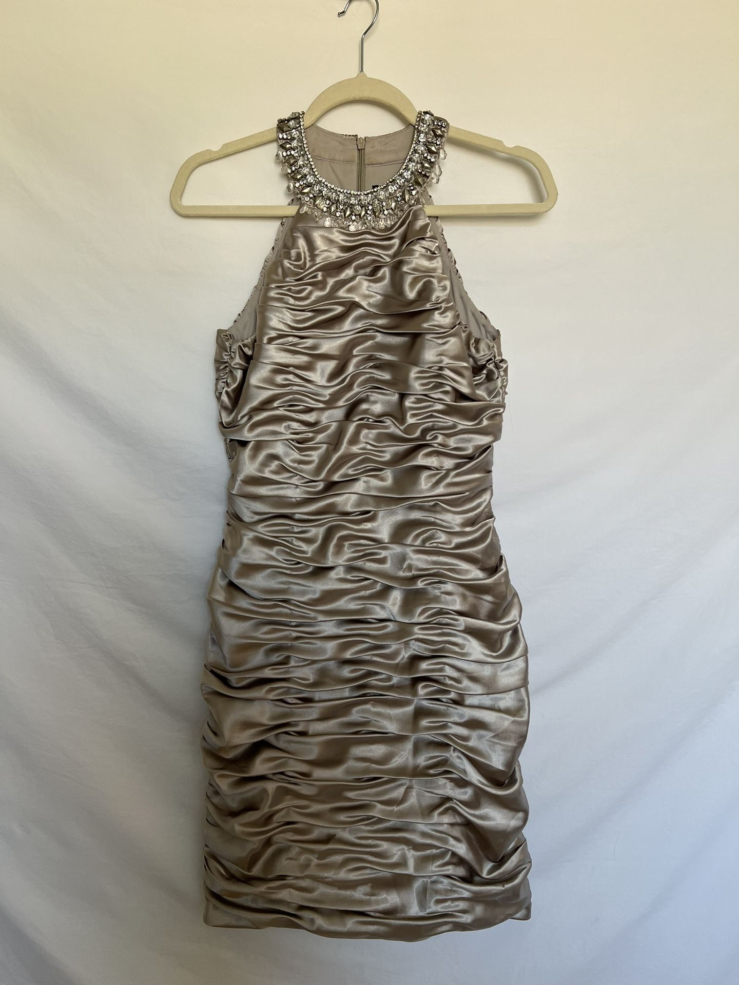 Cachet Champagne Cocktail Dress – Jewel Neckline, Size 6