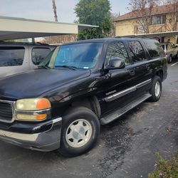 04 GMC YUKON XL  $4,700 obo