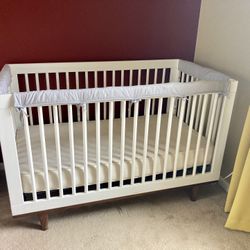 Delta Jordan 4-in-1 Convertible Crib