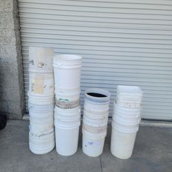 Buckets 5 Gallon Size