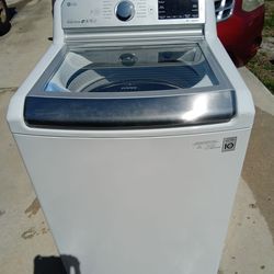 LG Washer $239. Warranty included Located in Sebastian