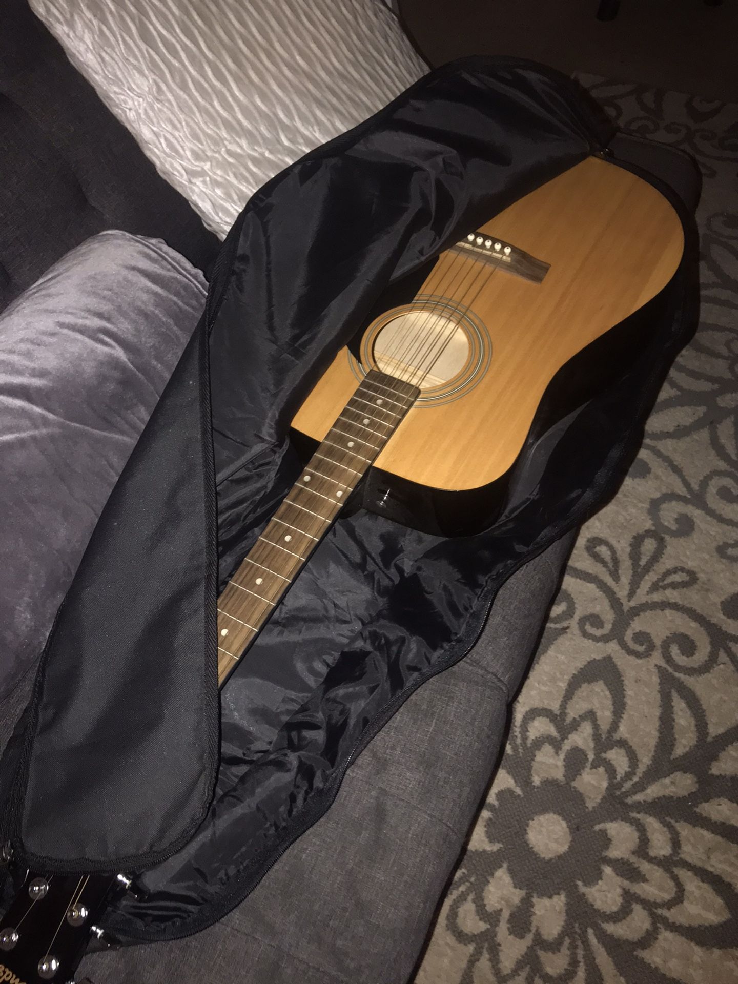 Fender guitar with backpack case
