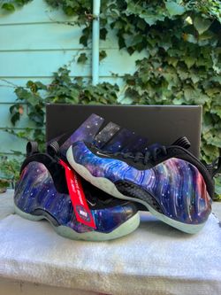 Nike Air Foamposite Galaxy DS Sz 8 100% authentic
