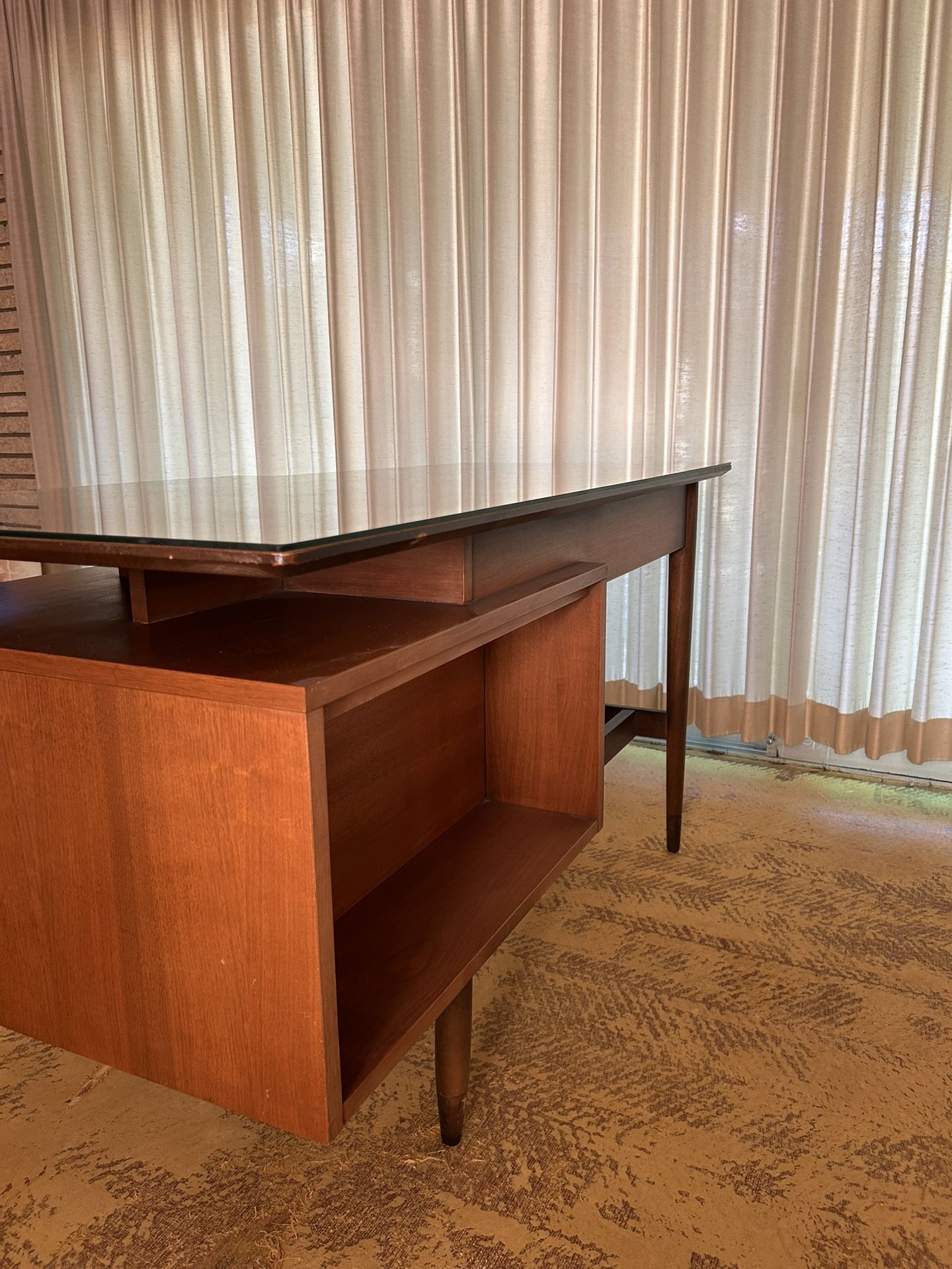 Mainline by Hooker writing desk