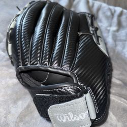 Wilson Glove 