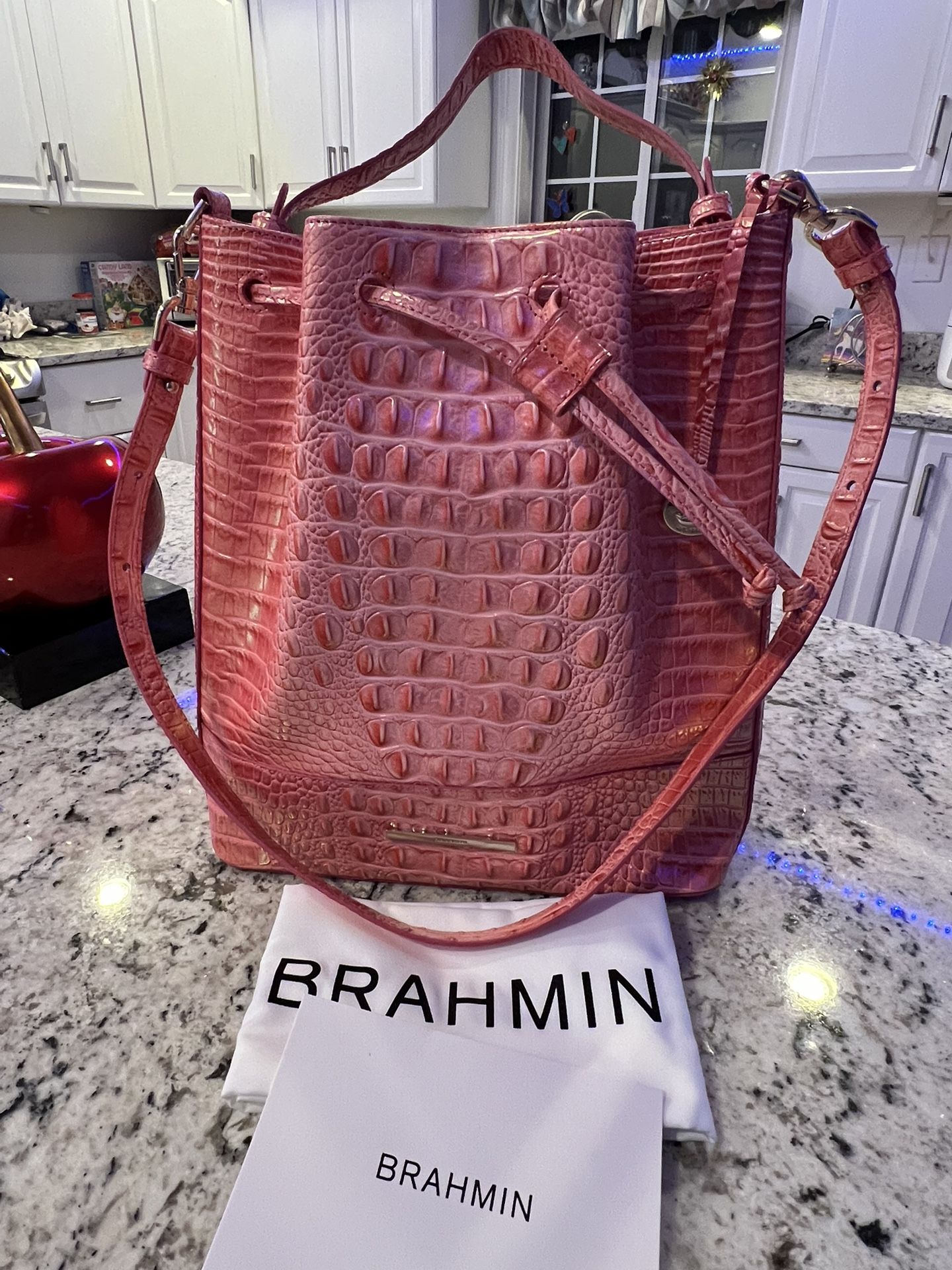 NWT Brahmin Marlowe Pink Punch Melbourne Genuine Leather Bucket Bag $325