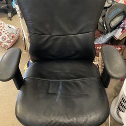 Nice black office chair