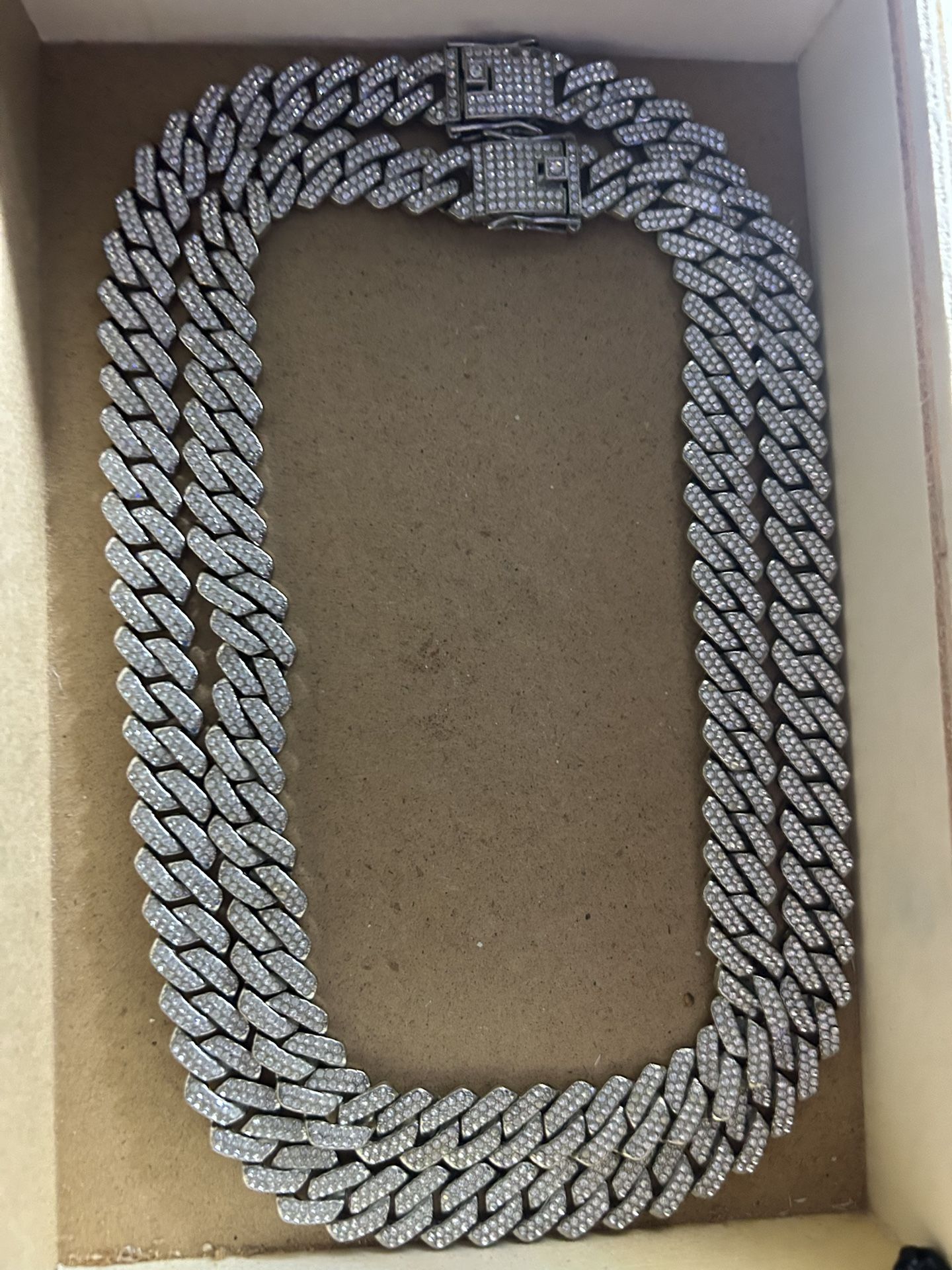Iced Out Cuban Link Chains 10 mm. 