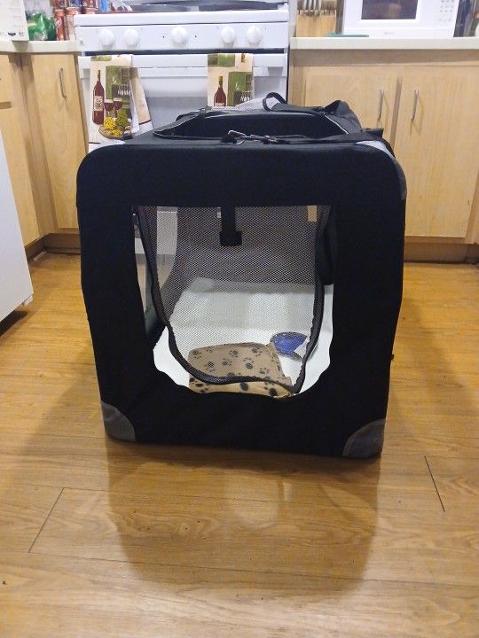 Brand New Collable Dog Creat ..