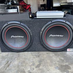Pioneer stereo system 