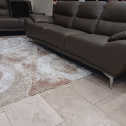 *Black Friday Now!!!*---Sleek Valencia Leather Sofa/Loveseat Sets---Only $699!!!---Delivery And Financing Available✌️