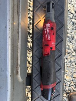 Milwaukee m12 3/8 fuel ratchet 3rd generation