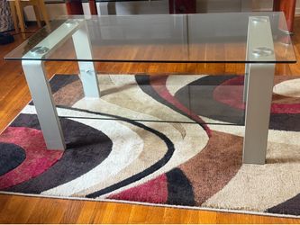 Modern Glass Coffee Table – Excellent Condition