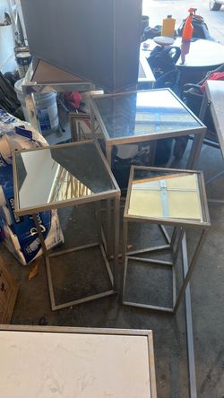 Nesting tables / end tables set of 3
