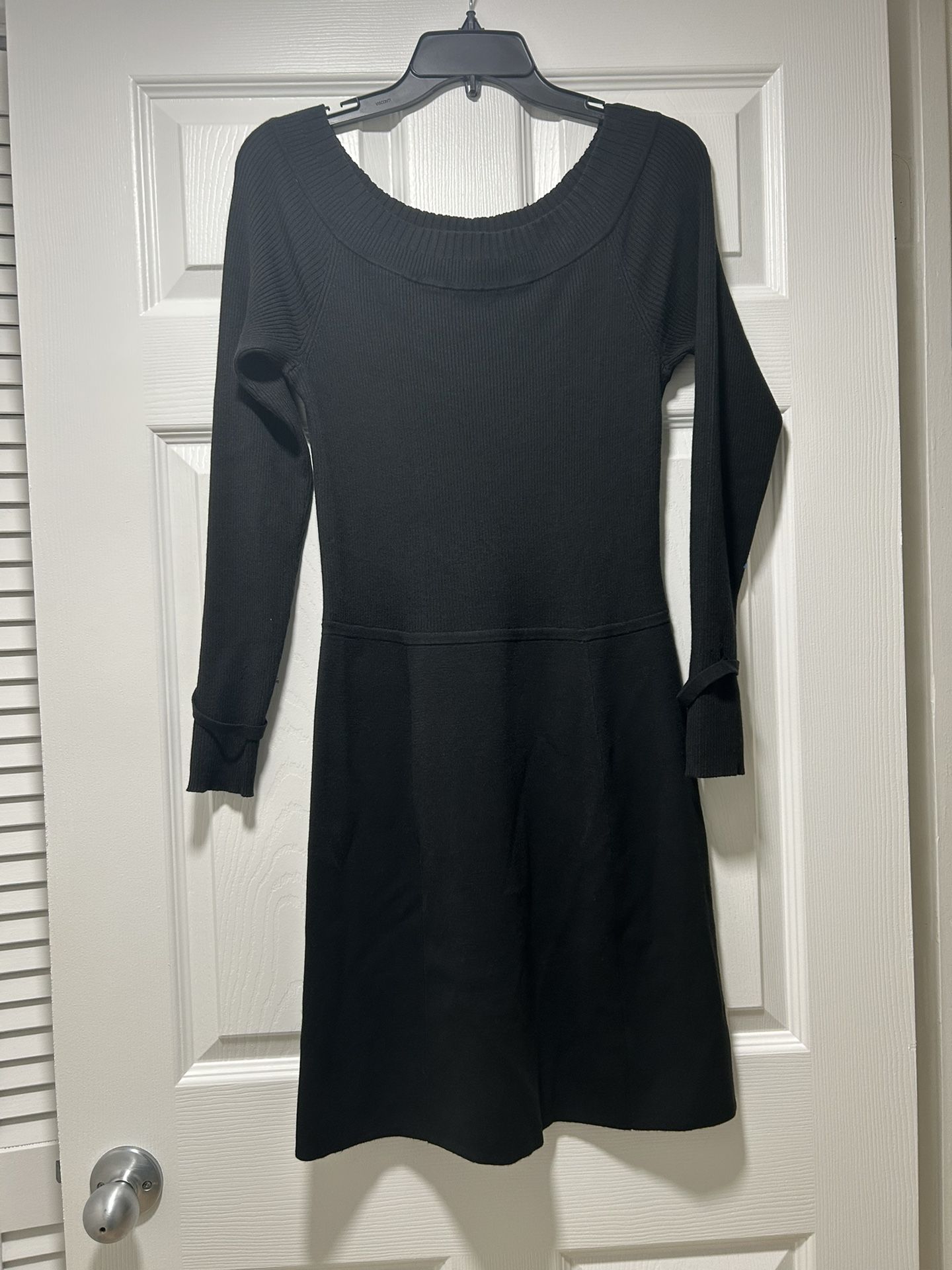 White Black knit dress, size M, round neck