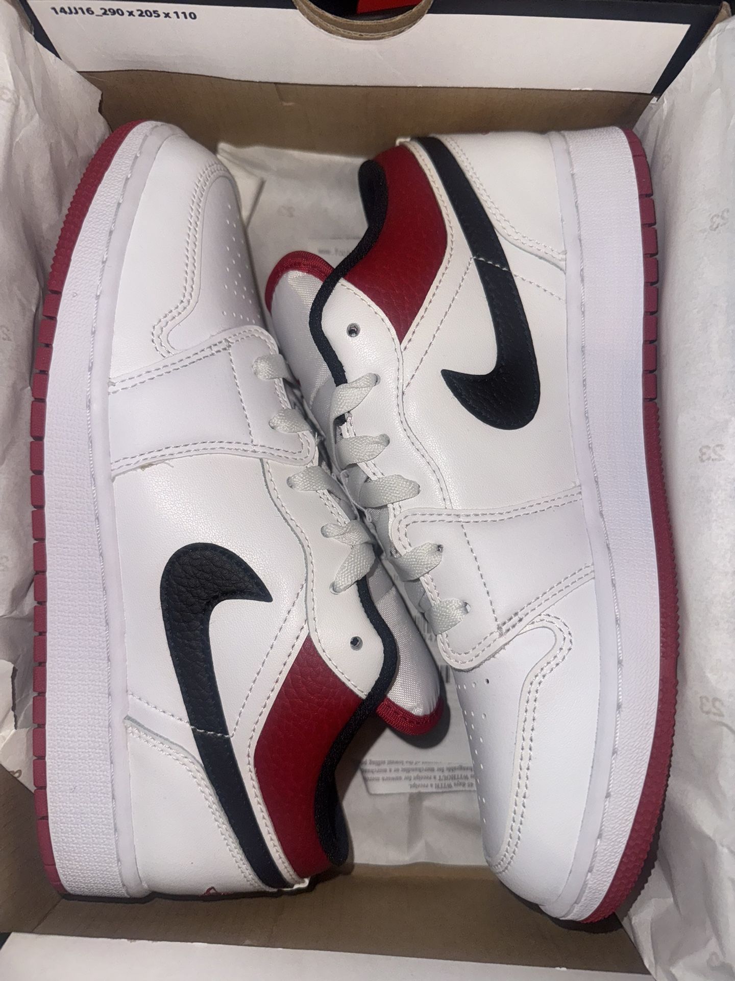 White Gym Red 1 Low Brand New Size 7Y $80