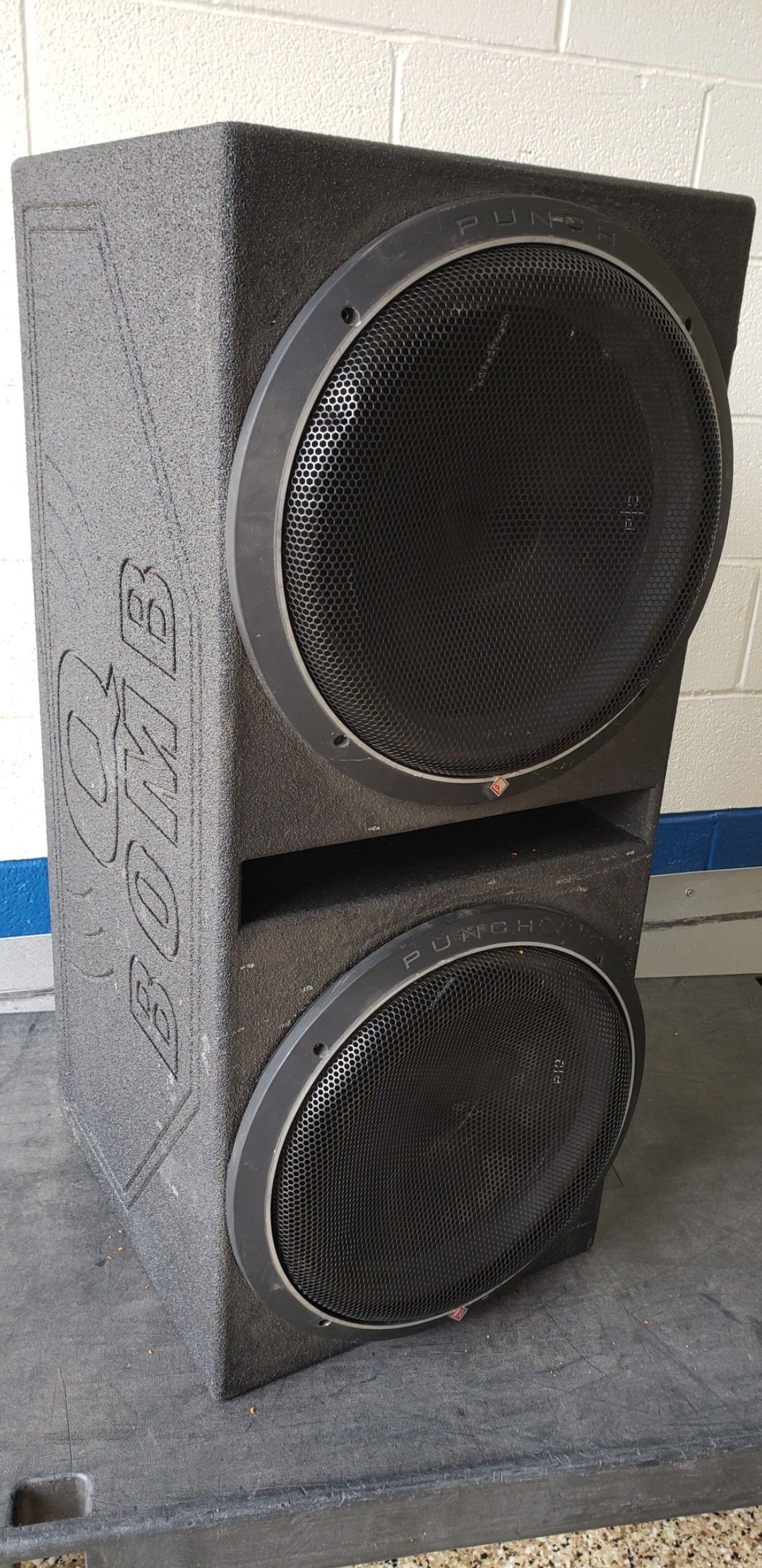 Q BOMB with 15" Rockford Fosgate Punch P|3 Speakers