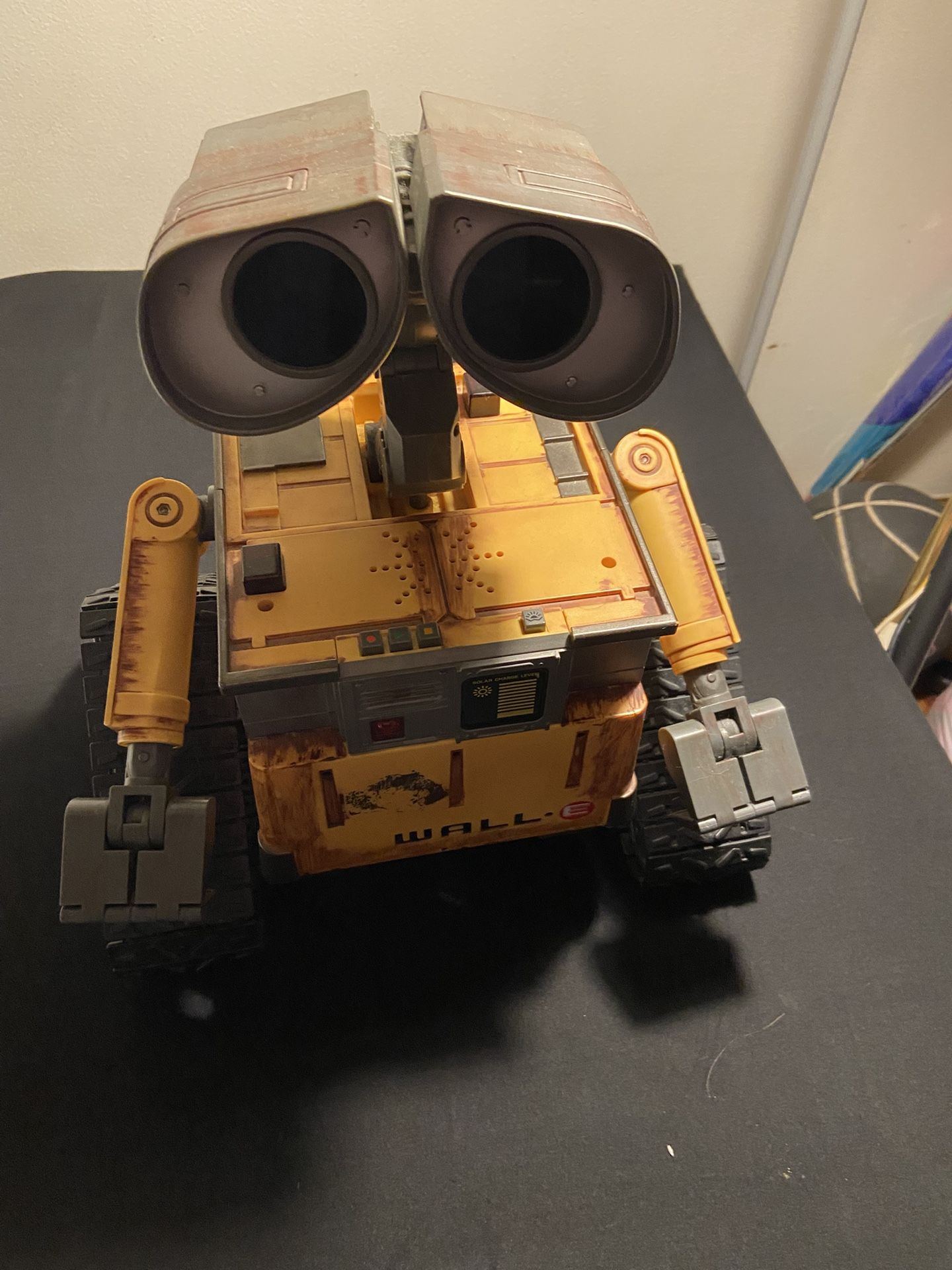 Giant Robot Walle Untested No Controller Very Heave Decorative Peice