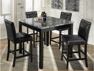 Dining table set