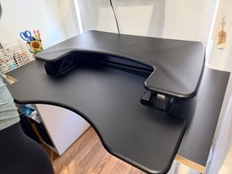 Standing desk topper