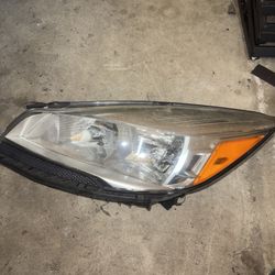 2013-16 Ford Escape Left Headlight