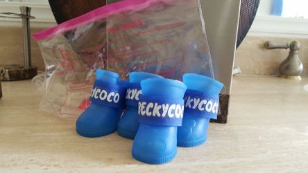 Pet rain boots size. 2