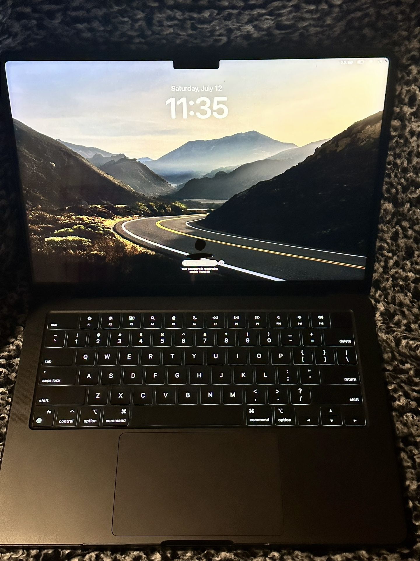 Apple - MacBook Pro 14" Laptop - M3 Pro chip Built for Apple Intelligence - 18GB Memory - 14-core GPU - 512GB SSD - Space Black