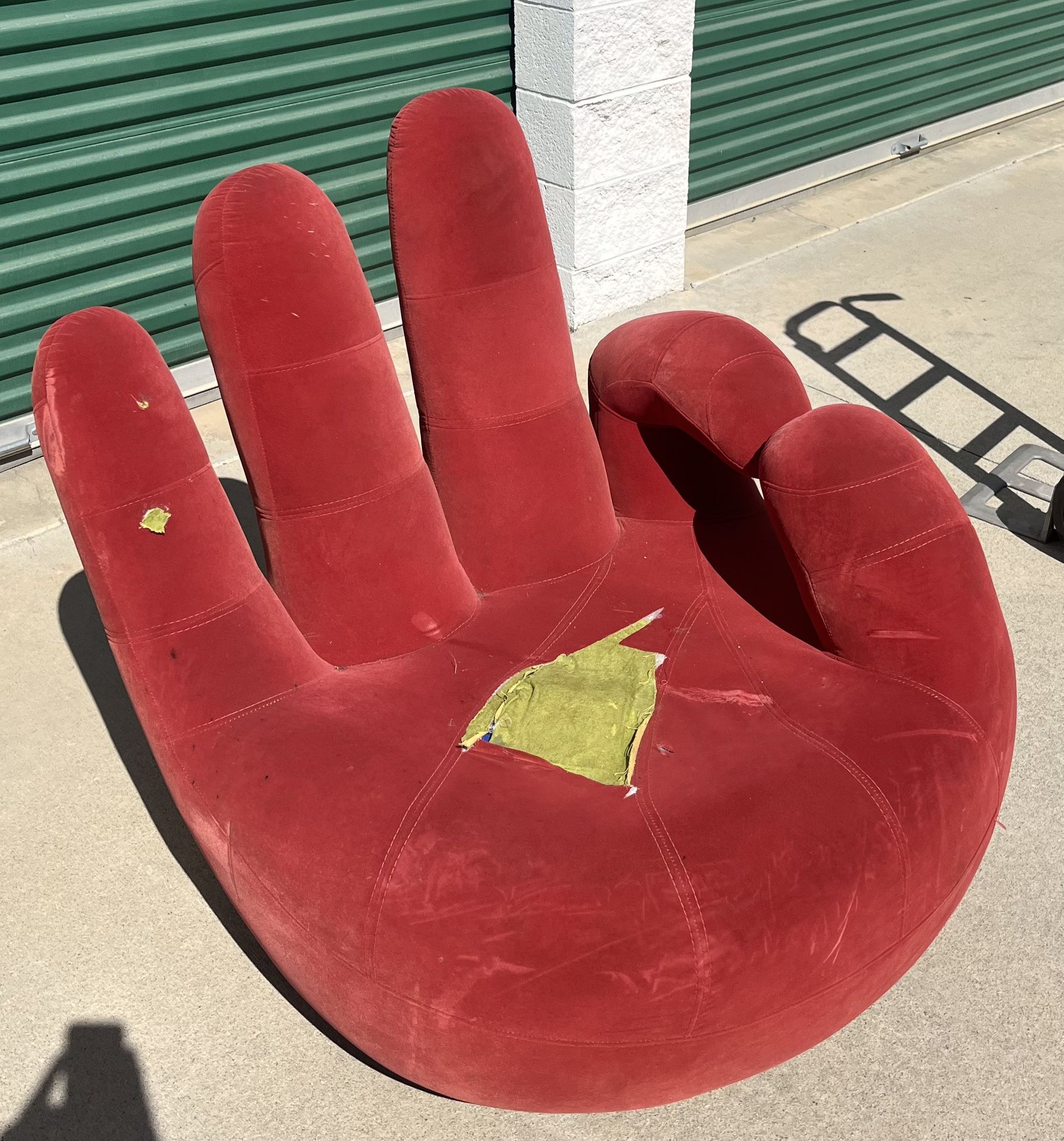 Hand Swiveling Chair