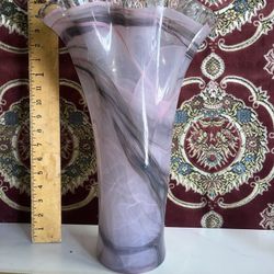 Art Glass Vase 