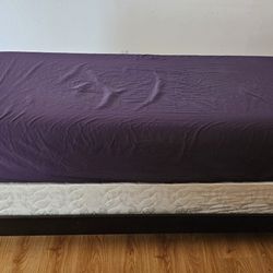 Complete Twin Bed w-Mattress 
