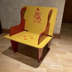 Kids wooden Chair or Rocking Chair / See all pictures posted/ Pick up in Lake Zurich 