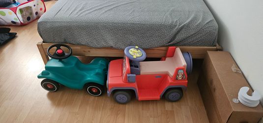 Kids Bluey electric car and normal push car