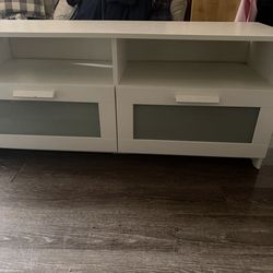 White Tv stand