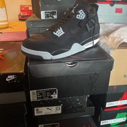 Jordan 4 