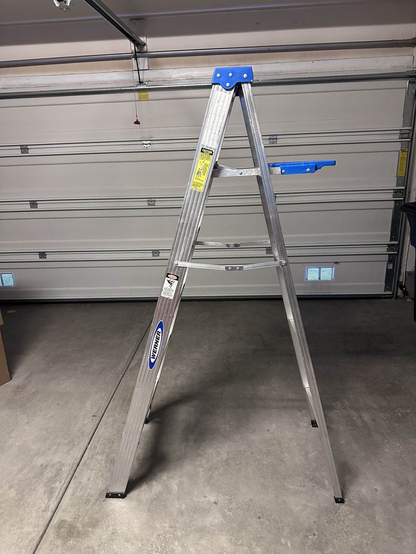 Werner 6 ft Aluminum Step Ladder