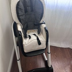 Graco Blossom 6 in 1 Convertible High Chair, Studio, 22.5x41x29 Inch (Pack of 1)