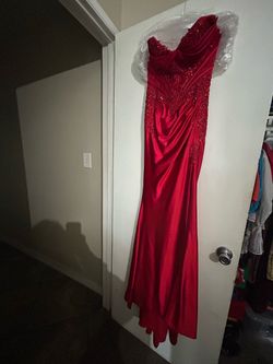 Red mermaid dress