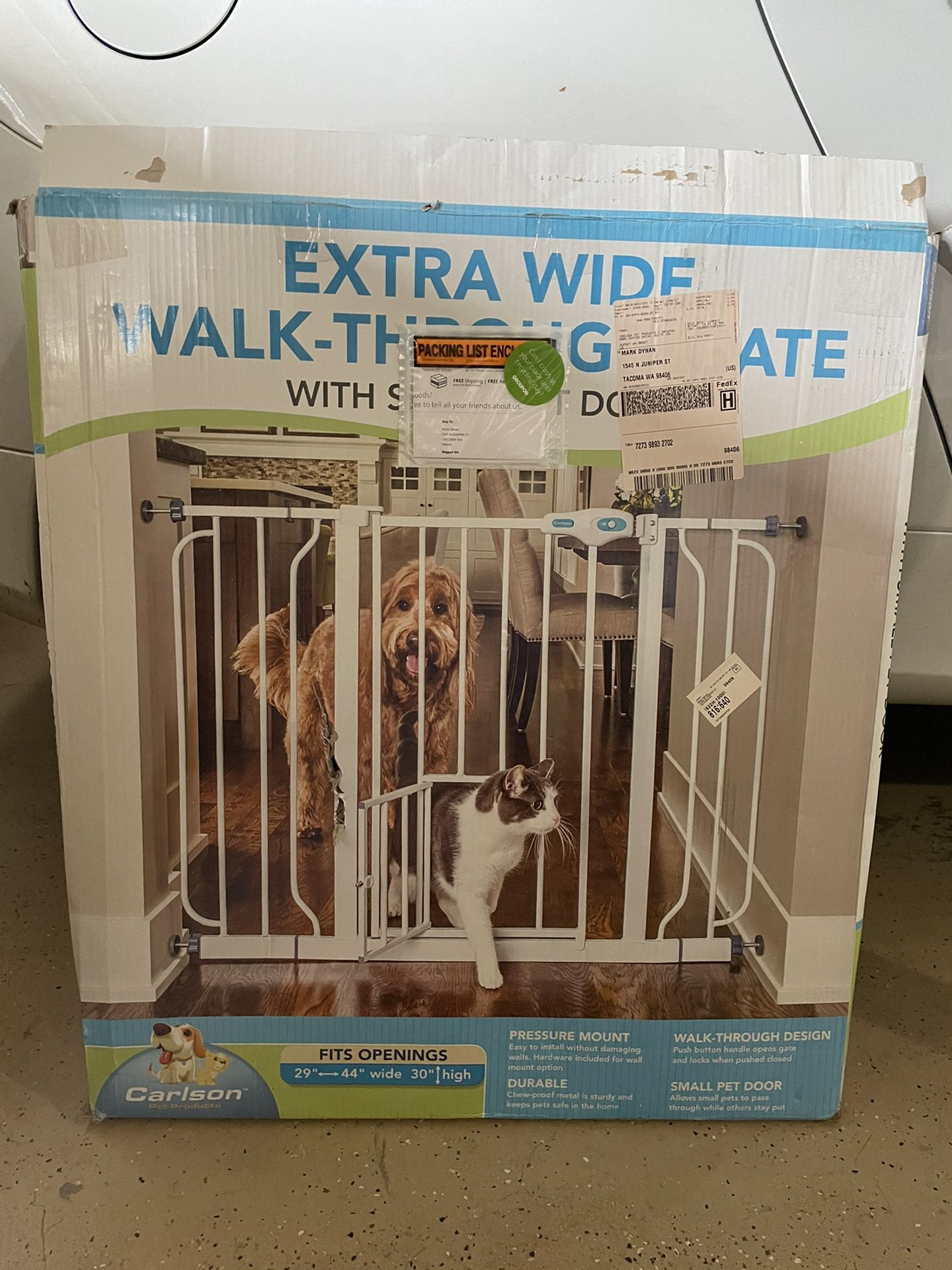 Extrawide walk-through gate