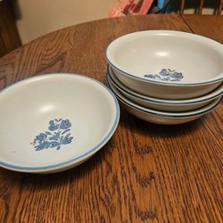 Pfaltzgraff Yorktowne Cereal/Soup Bowls