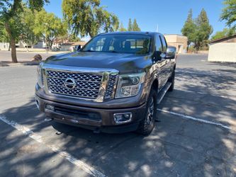 2016 Nissan Titan