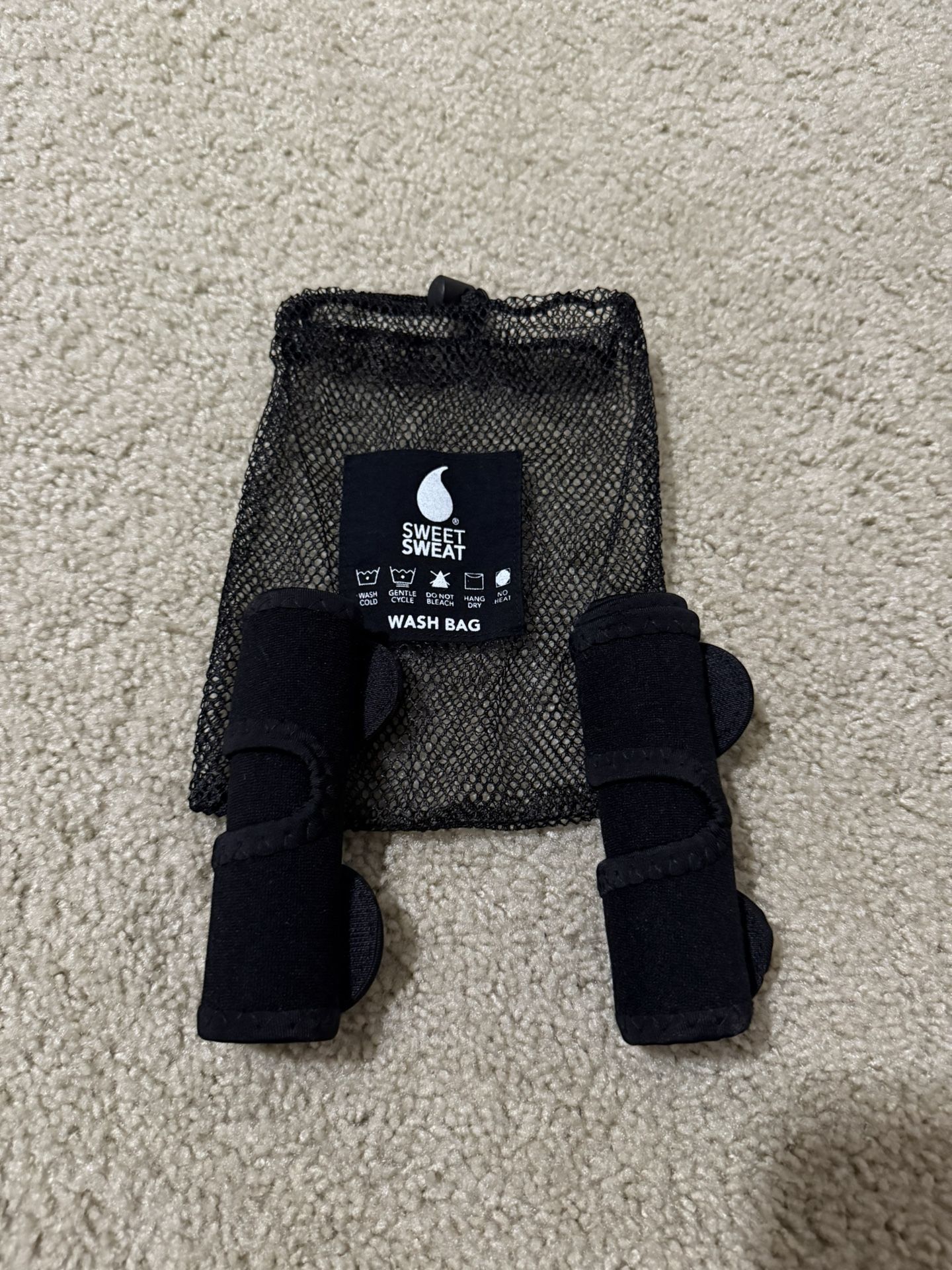 SWEET SWEAT ARM BANDS