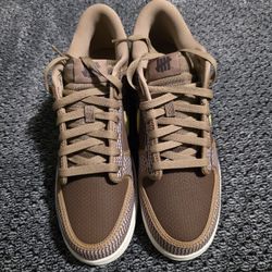 Nike Dunk Low Canteen Undefeated