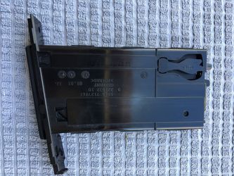 Bmw e90/92/93/m3 right side cup holder