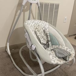 Baby  ingenuity swing