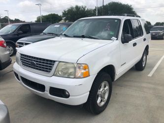 2004 Ford Explorer. XLT 4WD