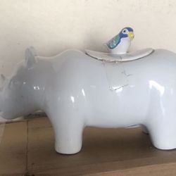 REDUCE 👁️🎈New Ceramic Rhinos 🦏 Container   $9 Each